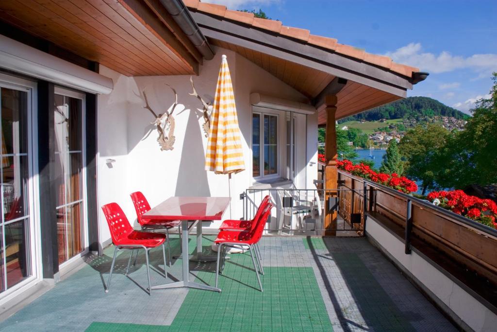 Seehotel Boutique Jaegerhof-Hubertus Faulensee Room photo